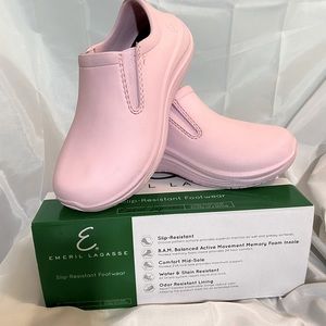 Women’s shoes 8